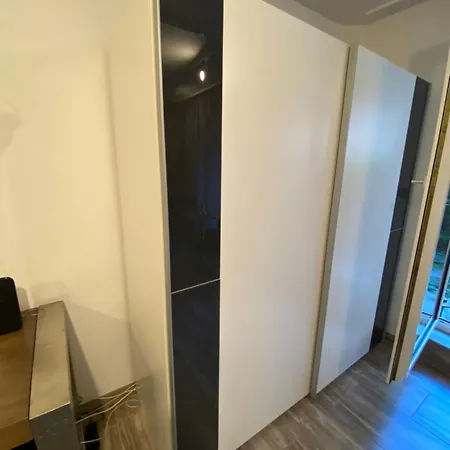 Daire Wunderschoene Ferienwohnung! 2 Duesseldorf Flughafen Ratingen